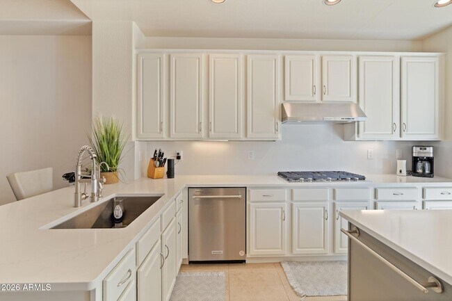 Building Photo - 20802 N Grayhawk Dr