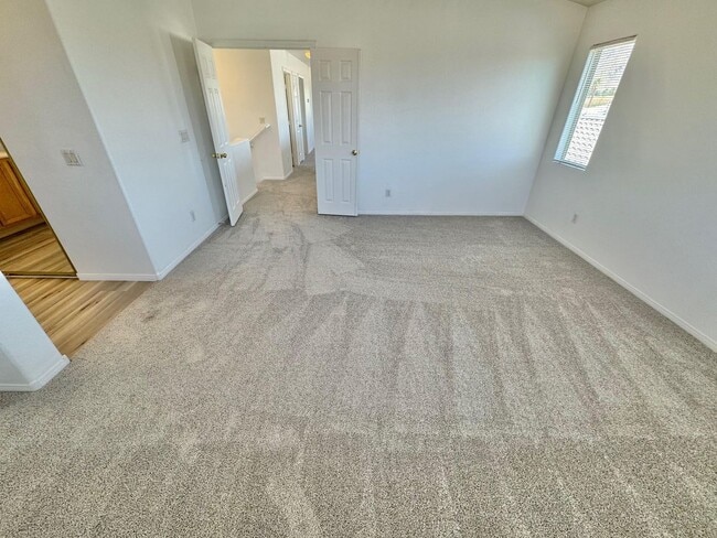 Building Photo - THIS WONDERFUL HOME IS A TWO-STORY PROPERT...