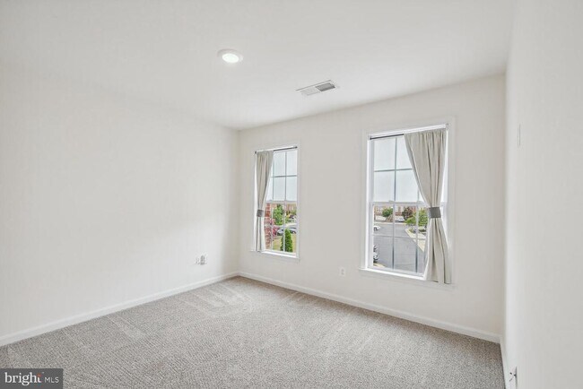 Building Photo - 25150 Boomerang Terrace