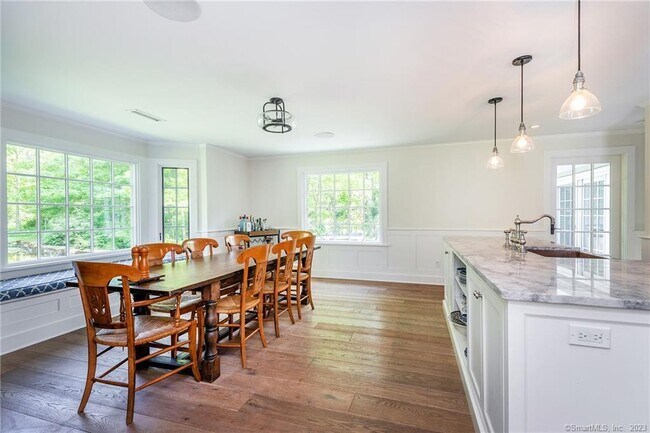 Building Photo - 90 Sharon Mountain Rd