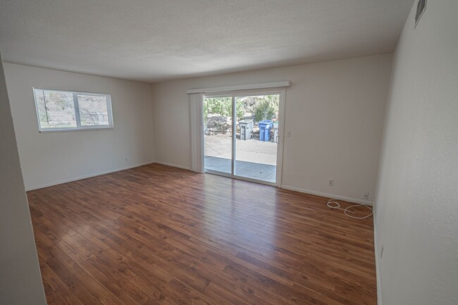 Building Photo - Single Story 3-Bedroom Home for Rent in Ca...