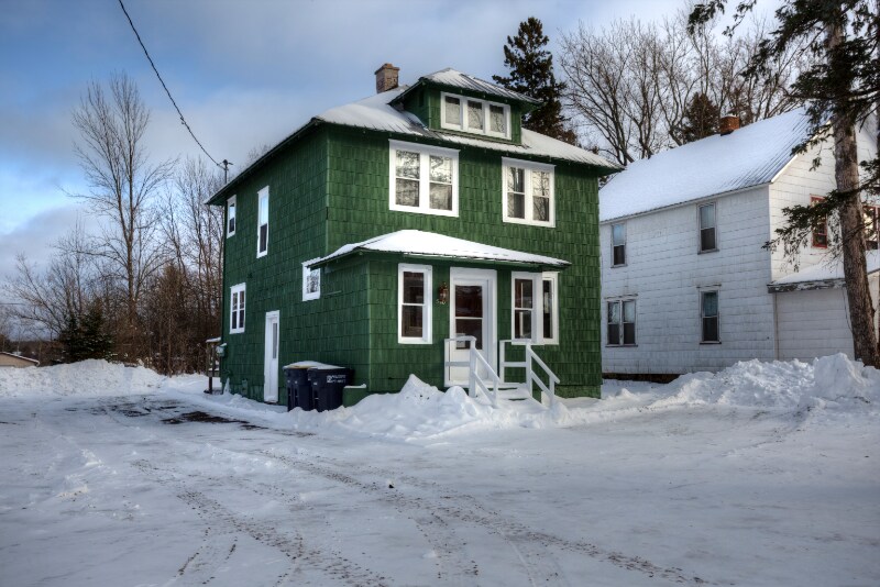 Building Photo - 500 N Lake St