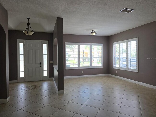 Building Photo - 14723 Capote Ln
