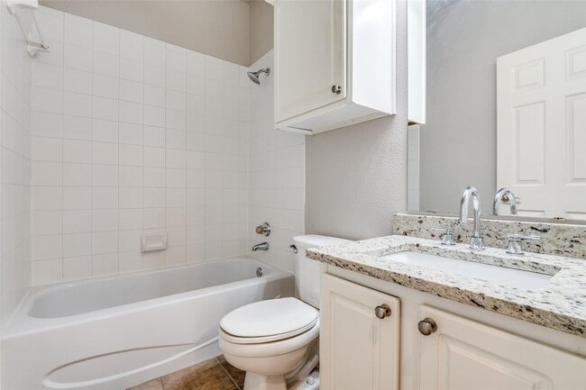 Building Photo - 8690-8690 Holly St