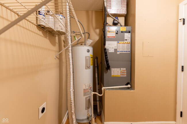 Building Photo - 232 Legends Creek Pl