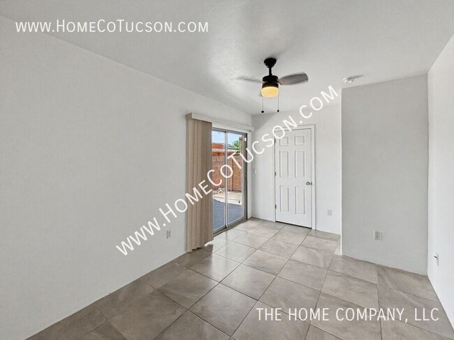 Building Photo - 5738 E Calle De Hielo Dulce