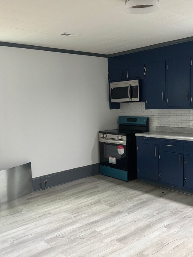 Building Photo - 608 N Independence St