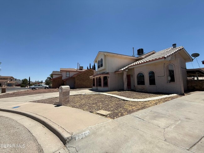 Building Photo - 11708 Sierra Azul Dr