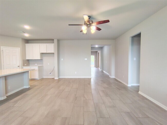 Building Photo - 9822 Willow Crown Ln