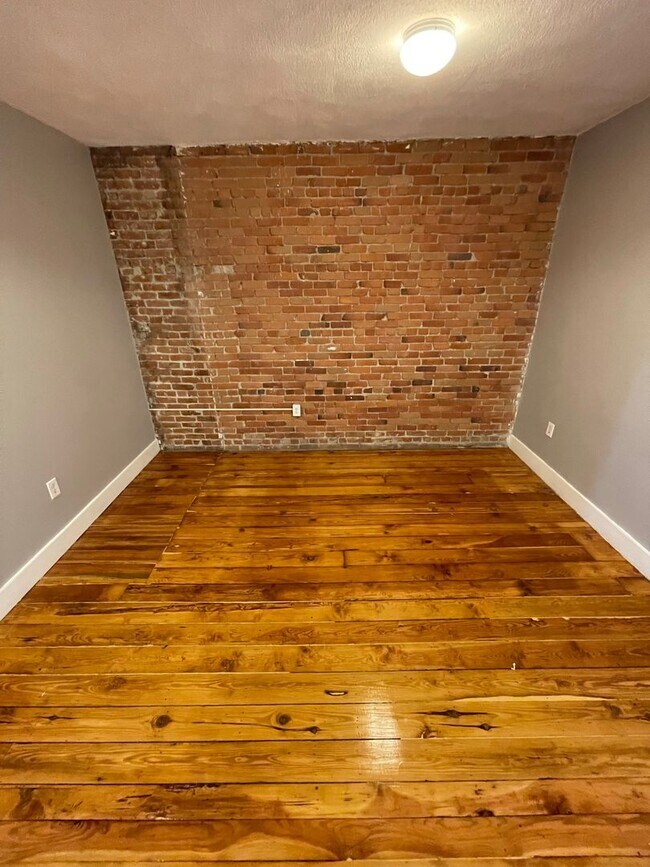 Building Photo - 1277mas