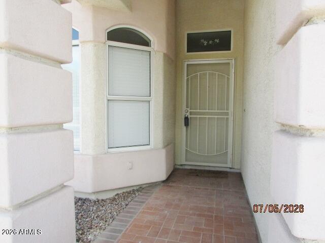 Building Photo - 6135 W Navajo Dr