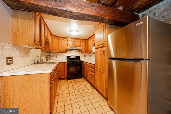 Building Photo - 2568 Pike Ave