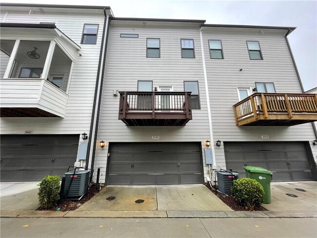 Building Photo - 2038 Rockledge Rd NE