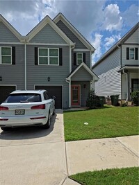 Building Photo - 430 Village Creek Dr SE