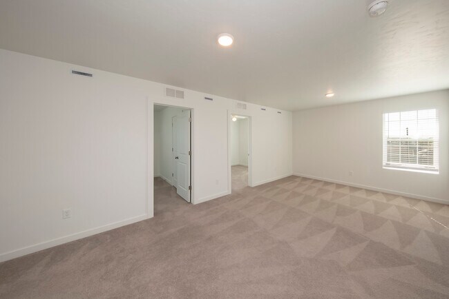 Building Photo - 11144 Maroon Bells Dr