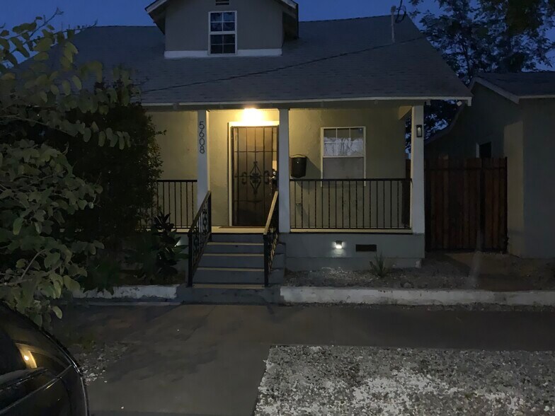 Second Nightview House - 5608 Naomi Ave