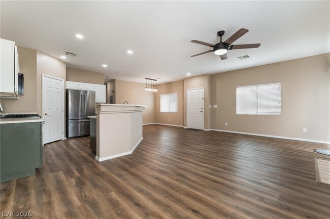 Building Photo - 6604 Lavender Lilly Ln