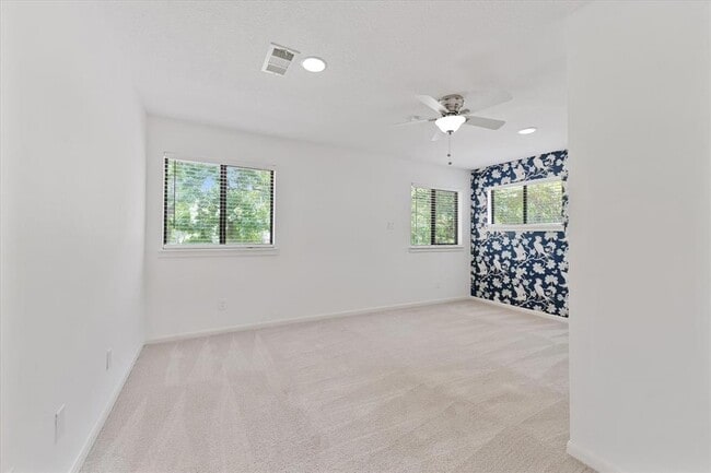 Building Photo - 41 Sweetleaf Ct