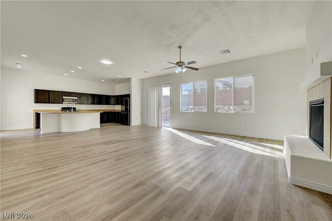 Building Photo - 7931 Campers Village Ave