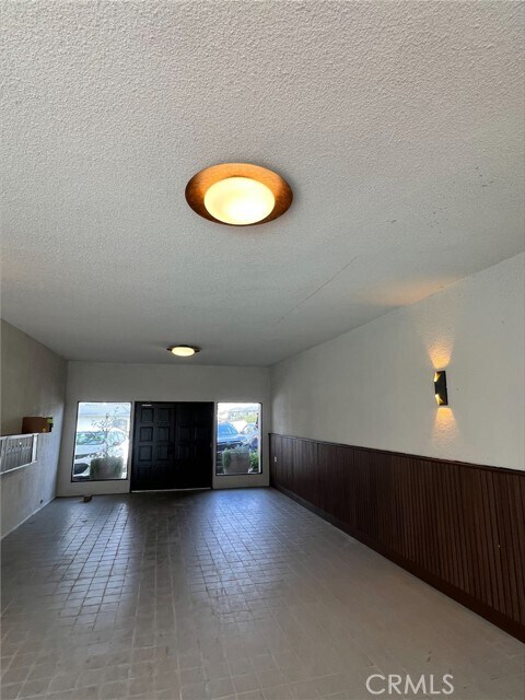 Building Photo - 6679 Linda Vista Rd