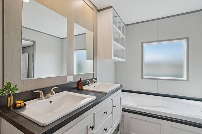 Building Photo - 1612 Sidewinder Dr