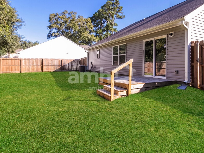 Building Photo - 999 Jt Westfield Dr