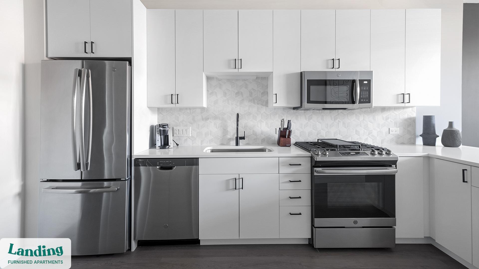 Building Photo - 2480-2522-2522 N Milwaukee Ave