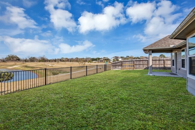 Building Photo - 1202 Oak Barrel Run