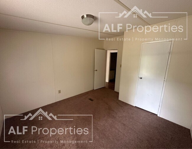 Building Photo - Peaceful 3BR Home on Plantation Drive