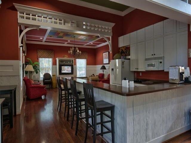 Building Photo - 2801 Chancellorsville Dr