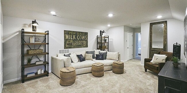 Building Photo - 3 Bedroom / 3 Bath Single Family Home near Brier Creek with 1st floor living!