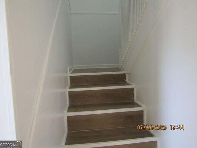 Building Photo - 513 Juniper Way