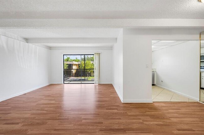 Building Photo - 1325 S Flagler Ave