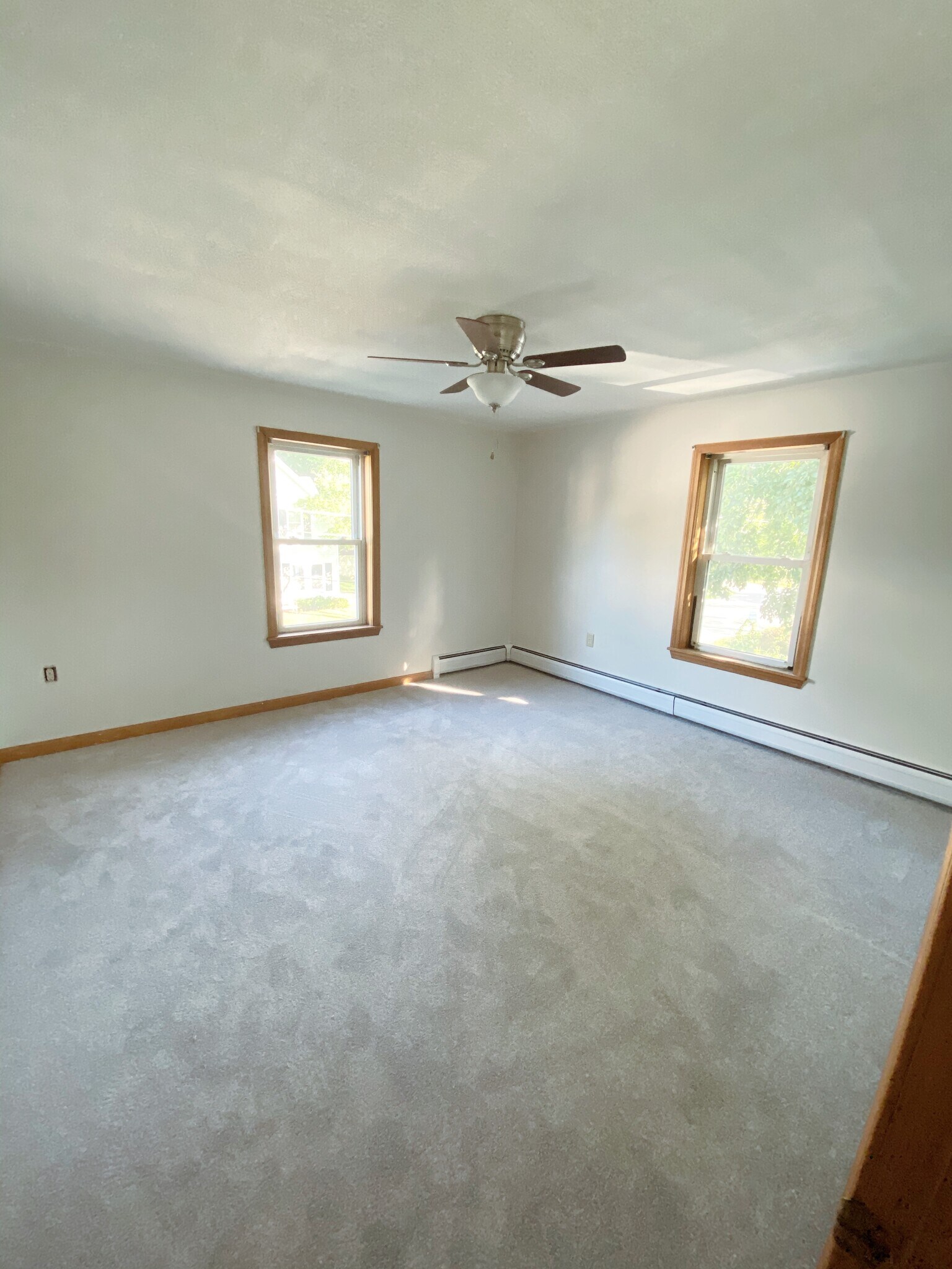 Building Photo - 5 Cross St