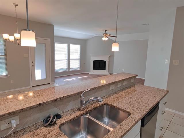 Building Photo - 516 Rustic Oak Ln