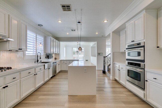 Building Photo - 4104 Freel Peak Ct