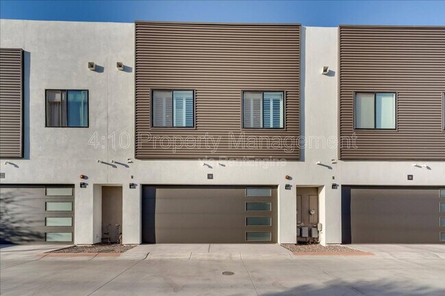 Building Photo - 1111 E Missouri Ave