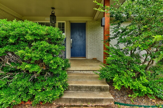 Building Photo - 1723 Churchill Way