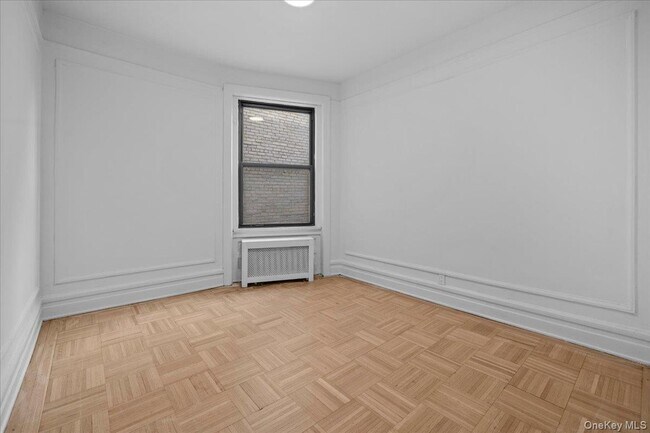 Building Photo - 117 Seaman Ave