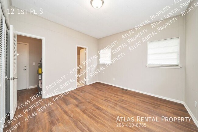 Building Photo - 12 1st Pl S