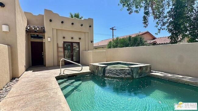 Building Photo - 51220 Avenida Velasco