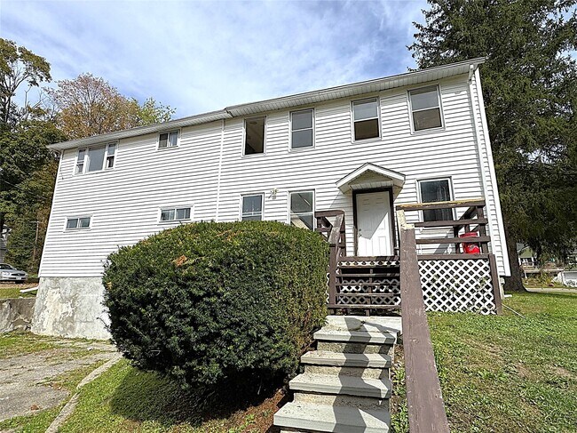 Building Photo - 609 N Nanticoke Ave