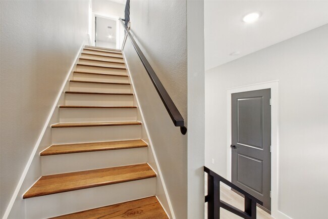 Building Photo - 4719 Mallow St