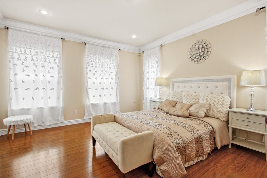 Building Photo - 1117 Encanto Dr