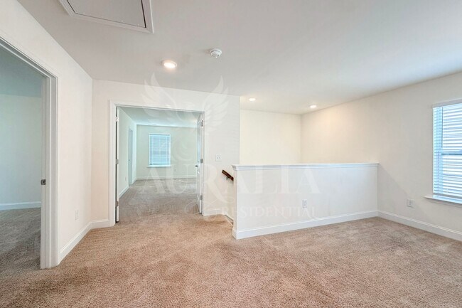 Building Photo - 563 Whitley Rdg Dr