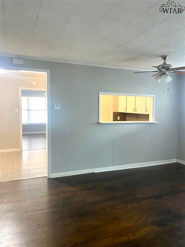 Building Photo - 4404 Cunningham Dr