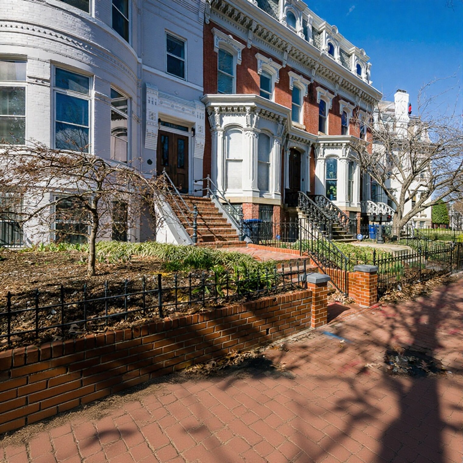 Building Photo - 1340 Vermont Ave NW