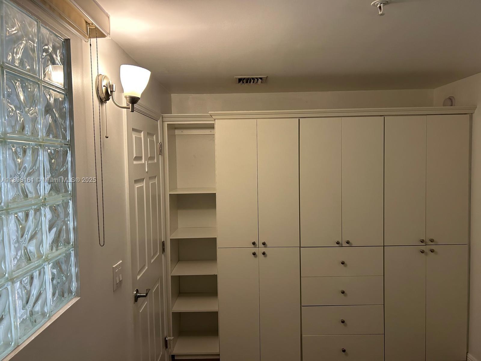 Building Photo - 888 S Douglas Rd