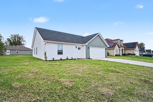 Building Photo - 2100 Thimble Creek Dr