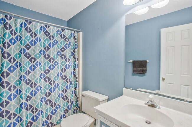 Building Photo - Spacious 3BR House in Lusby